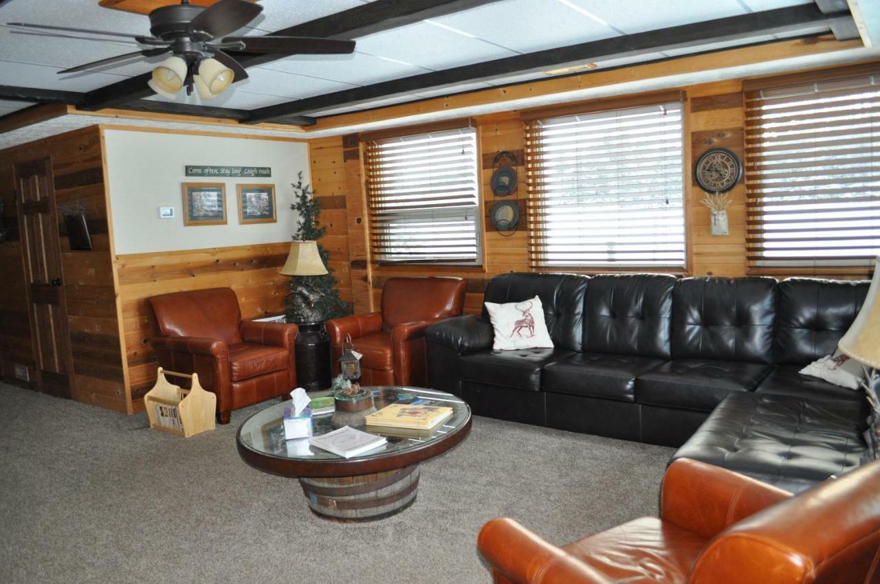 Rocky Ridge Country Lodge Mountain View Bagian luar foto