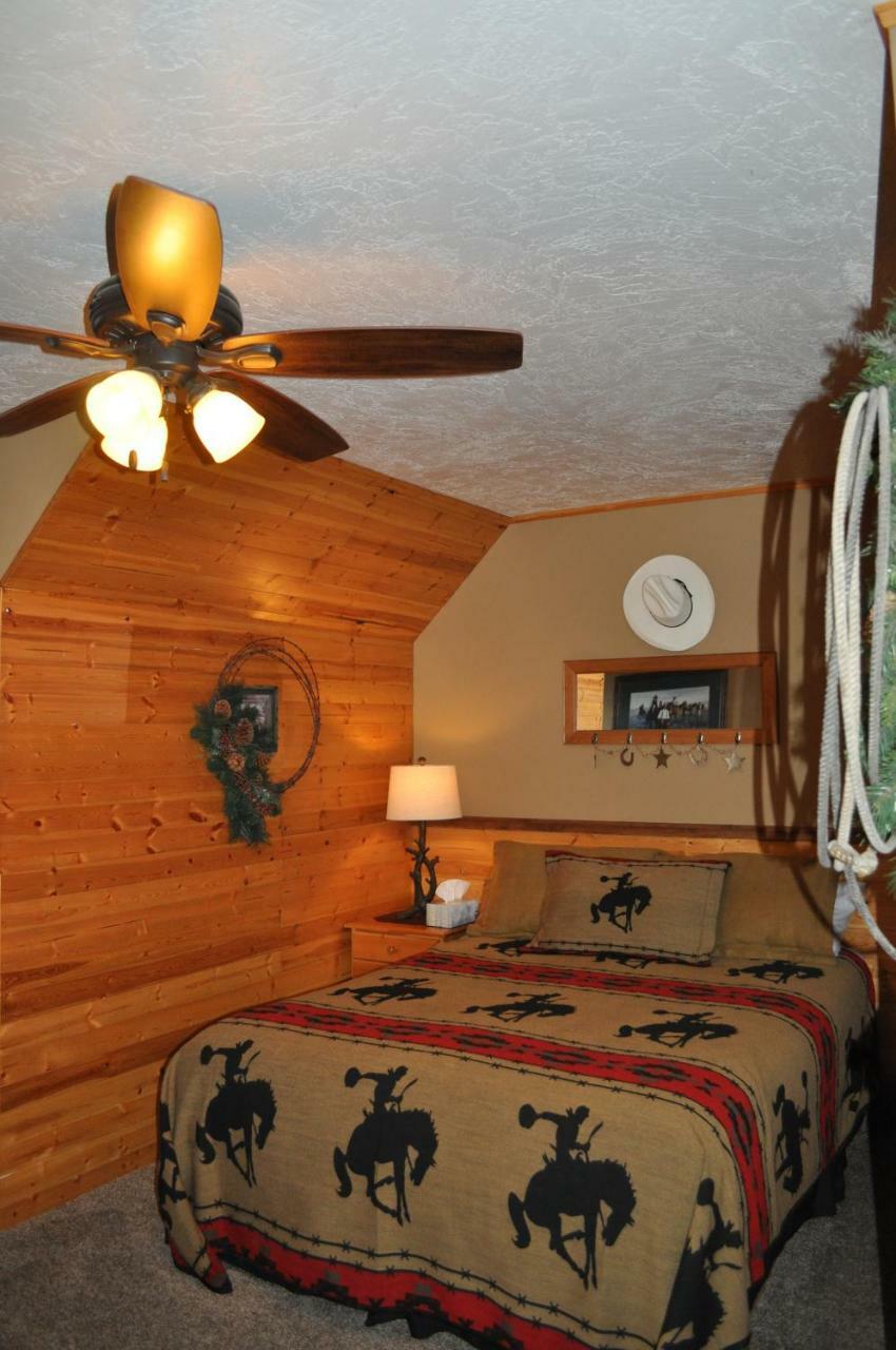 Rocky Ridge Country Lodge Mountain View Bagian luar foto